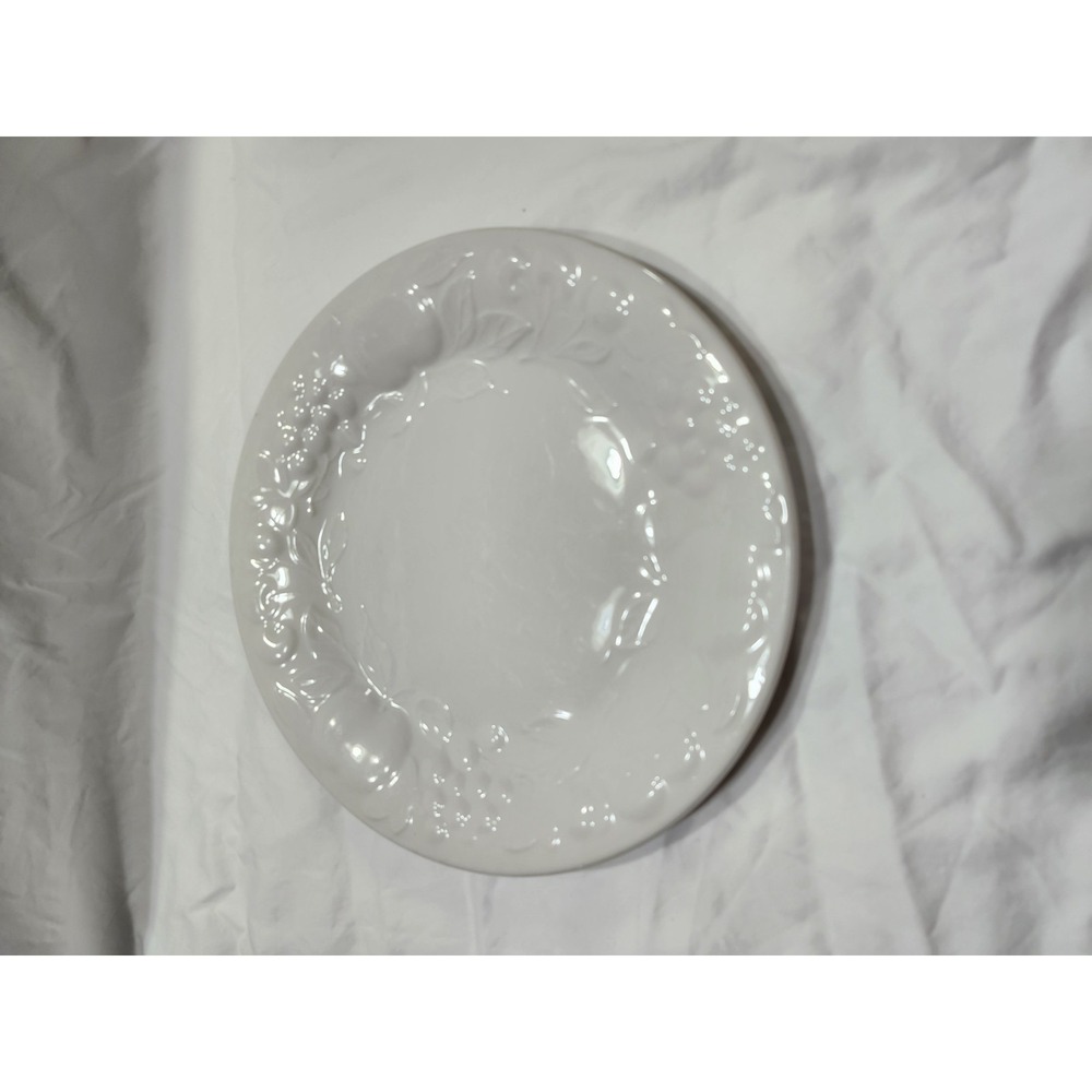 Vintage‎ Gibson  Fruit Dinner Plates Set Of 2  White